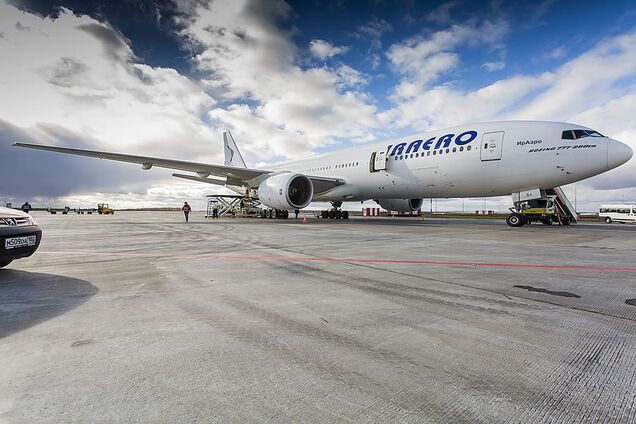 У Росії літак сів на недобудовану смугу