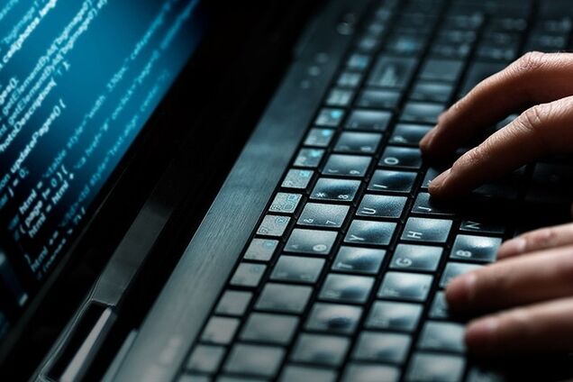 Зберігались у відкритому доступі: хакер вказав на грубу діру на сайті уряду