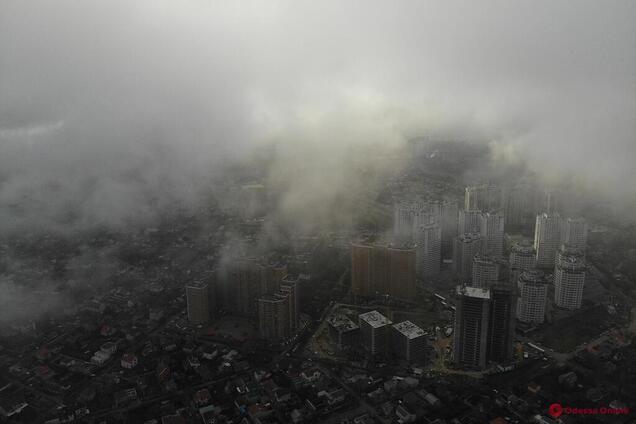 Солнце сквозь тучи: прогноз погоды в Одессе на 17 января