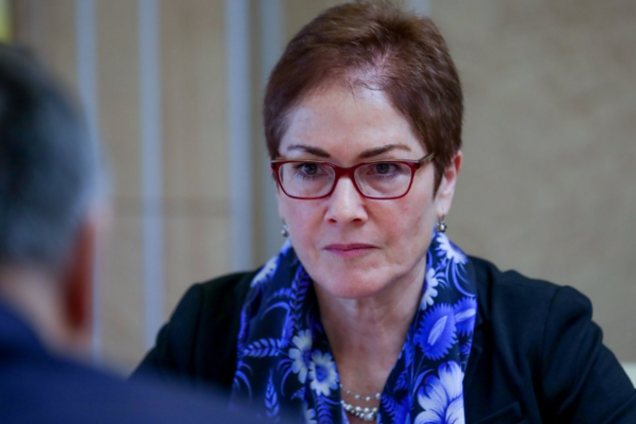 'Чому Трамп не звільнив цю с*ку?!' З'ясувалися скандальні деталі стеження за експослинею Йованович