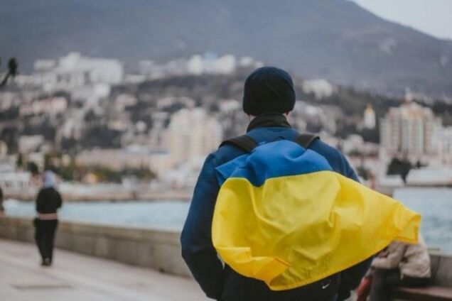 Офіційна позиція? Окупанти визнали Крим українським: фотофакт