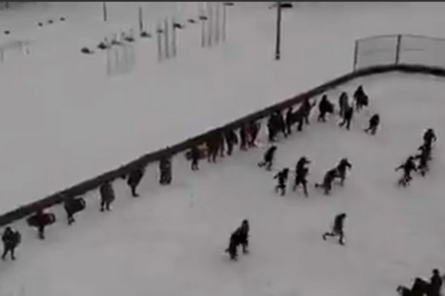 У школі Росії дітям влаштували ОМОНівський вишкіл: з'явилося відео