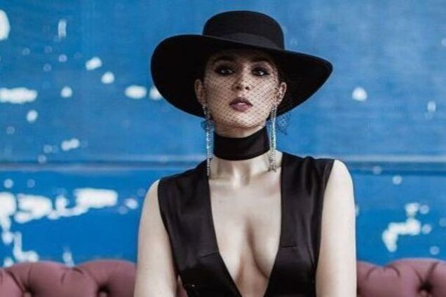 'Ну що за богиня?' MARUV у костюмі кішечки завела мережу