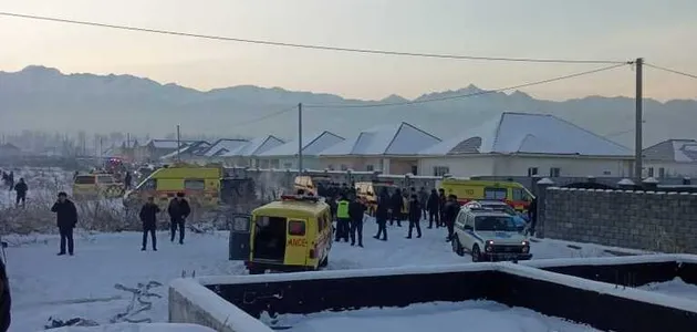 Появилось видео момента крушения самолета Bek Air в Казахстане