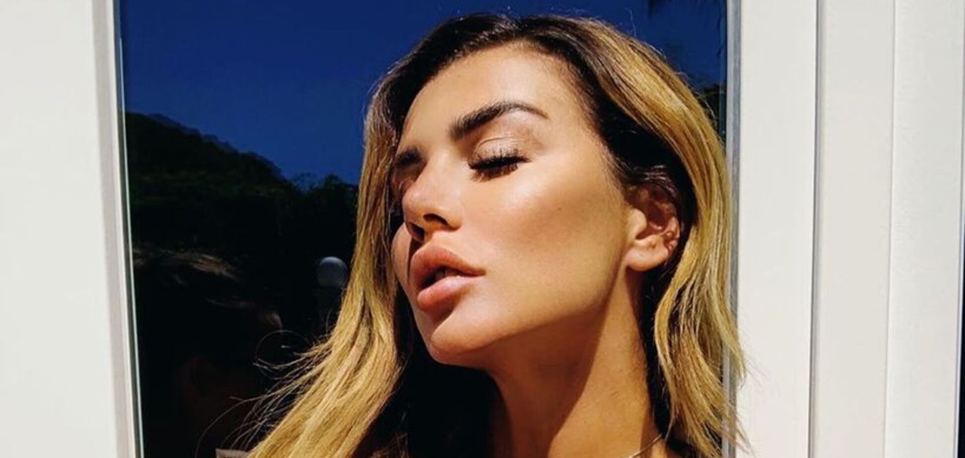 Анна Сєдокова показала голі груди на камеру: пікантне фото