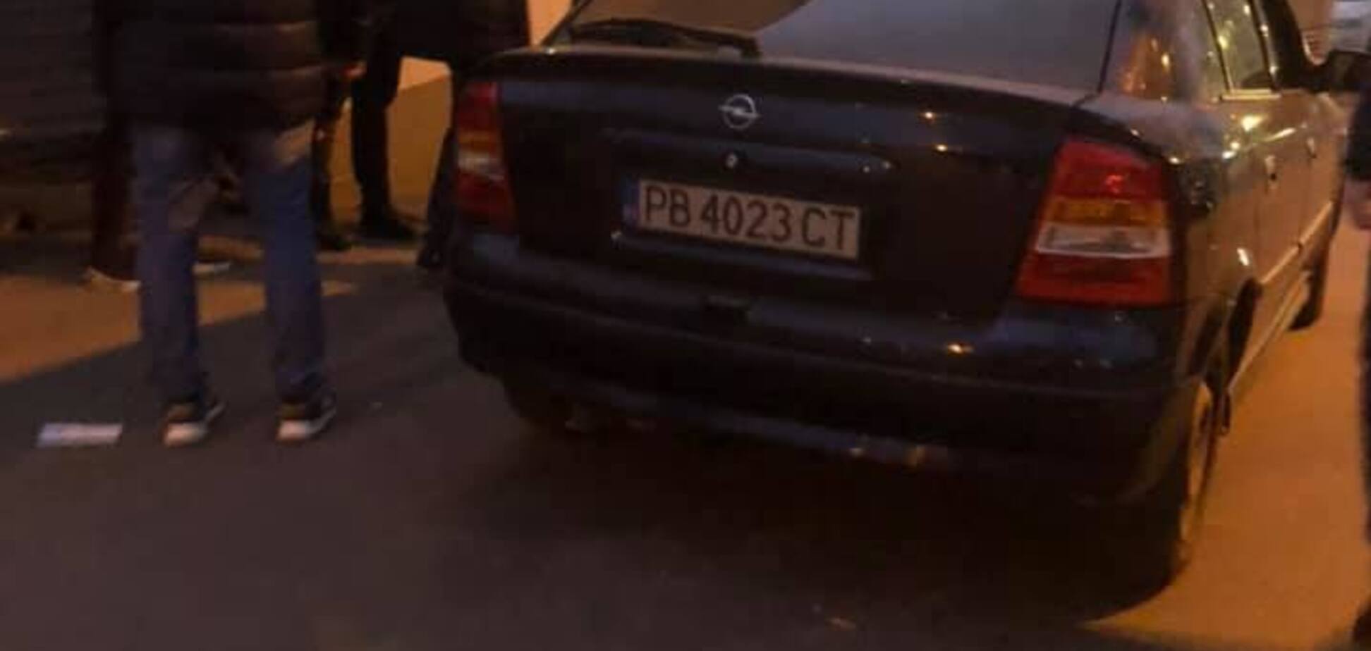 Пьяный коп сбил родителей на глазах ребенка в Одессе