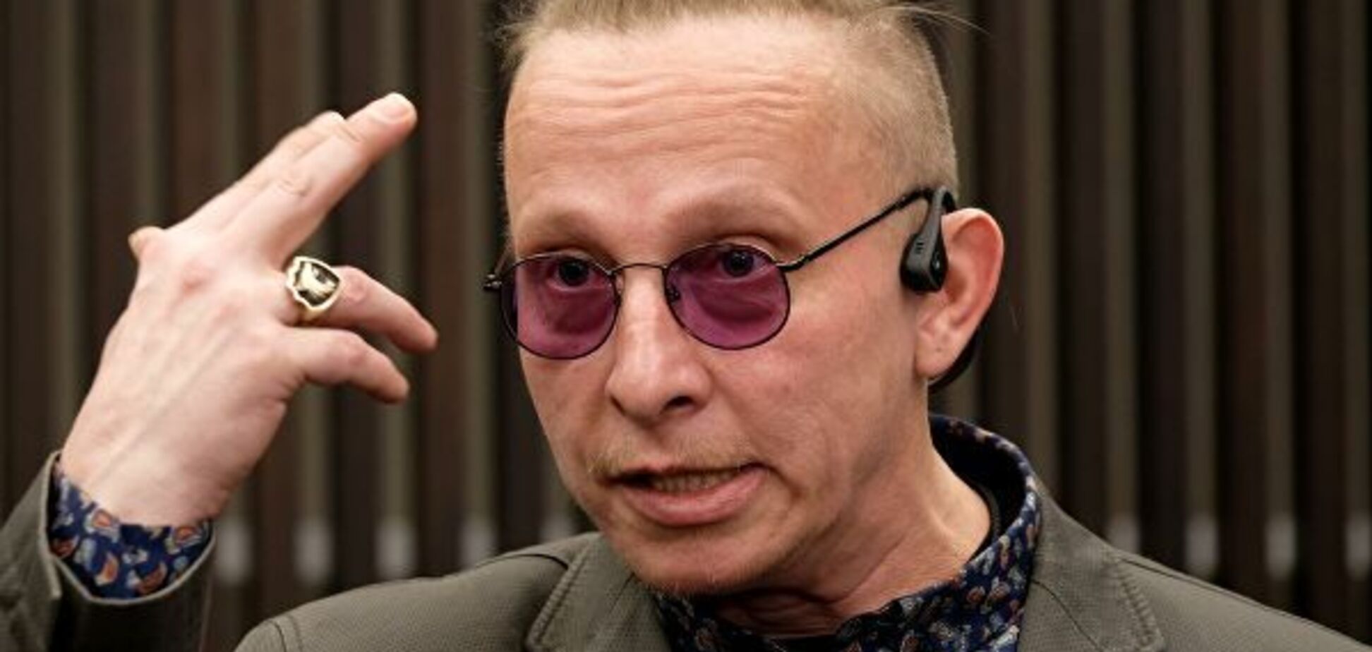 'Ургант хоть вменяемый': Охлобыстин атаковал звезд из РФ, 'унижающих' россиян