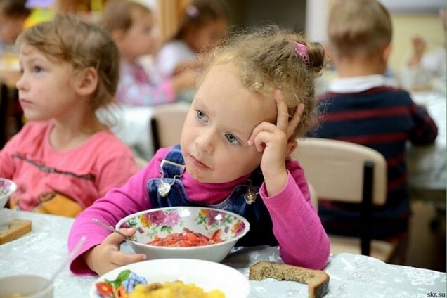 На Прикарпатье резко подорожало питание в детсадах