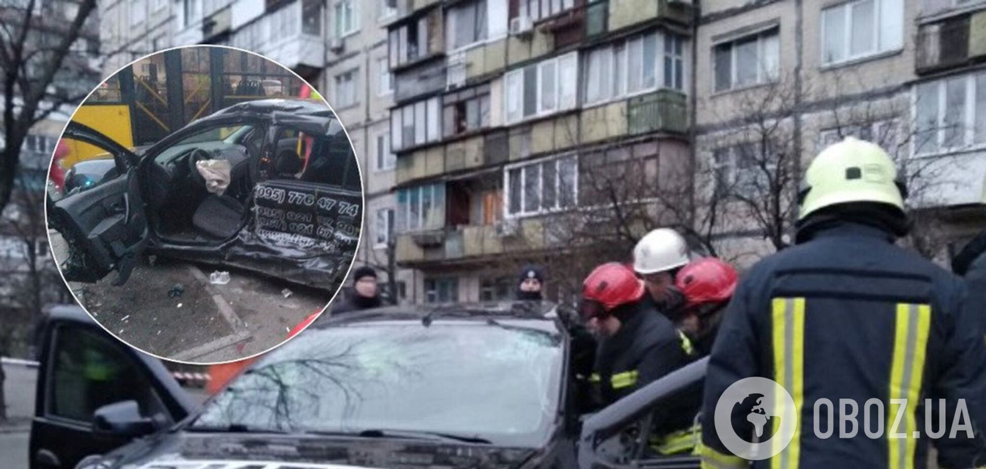 Водія вирізали: у Києві авто влетіло в зупинку з людьми. Фото і відео
