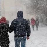 На Украину надвигается мощная буря: где ждать снега и шквалов