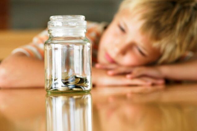 Стало відомо, чому важливо школярам видавати кишенькові гроші