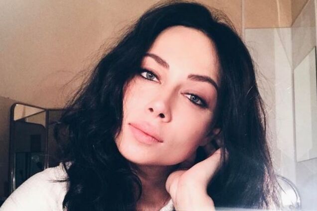 Самбурская посветила грудью и ответила на злобный выпад