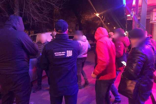 Копы-оборотни устроили налет на дом фермеров на Одесщине