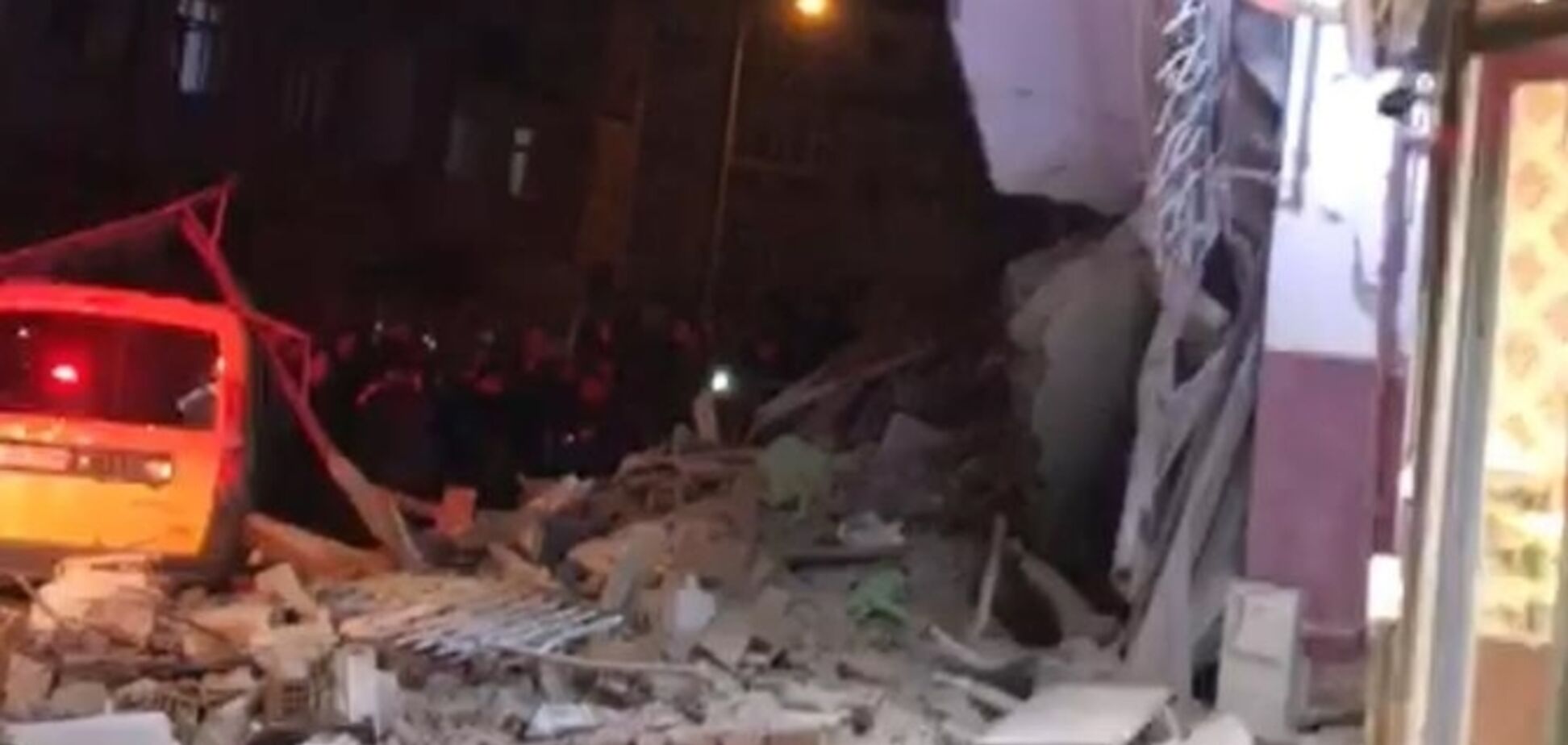 У Туреччині через землетрус загинули люди