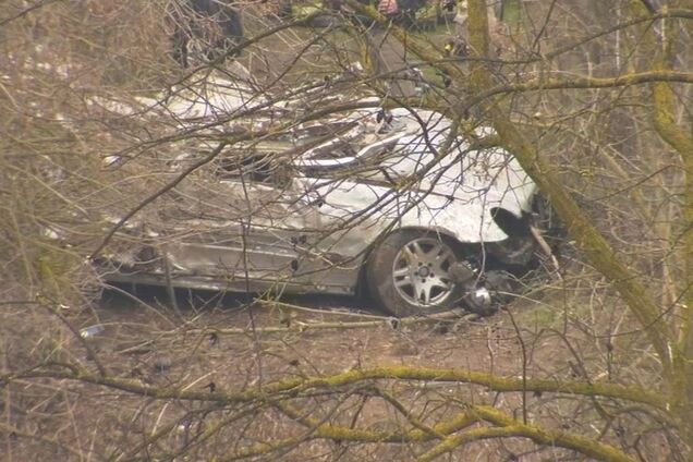 Mercedes злетів зі скелі на 160 км/год: моторошне відео наслідків