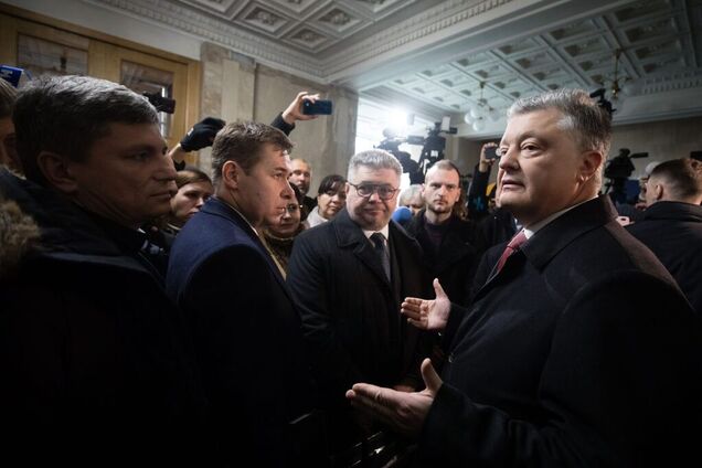 "Шоу, а не следствие": адвокат Порошенко рассказал об абсурдном допросе в ГБР