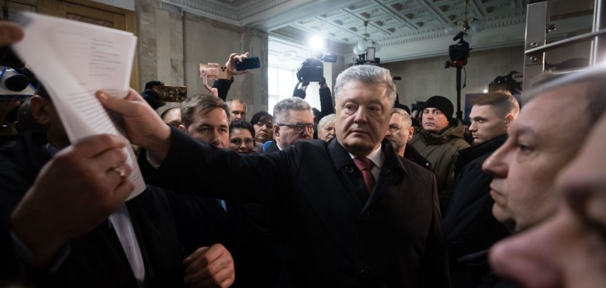 Обмен 'Беркута' и назначение адвоката Януковича: Порошенко передал ГБР требования семей Героев Небесной Сотни