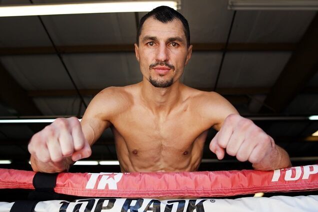 Чемпіонський бій українського боксера скасували через коронавірус