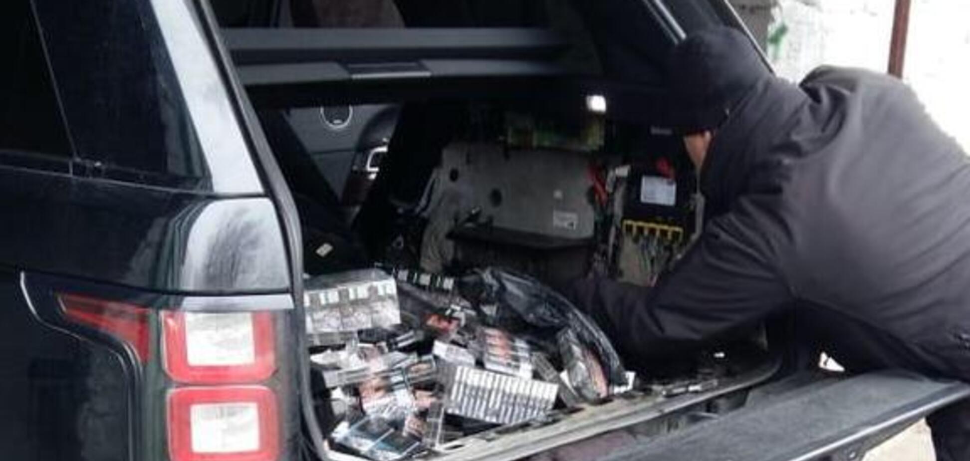 На кордоні з Угорщиною затримали українця-контрабандиста