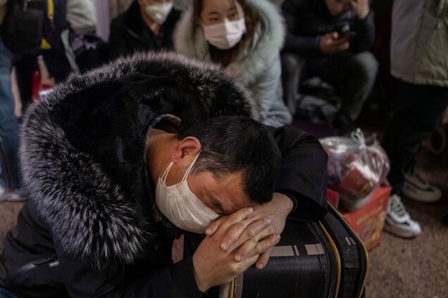 Кількість жертв зростає: смертельний коронавірус із Китаю вдарив по двох нових країнах