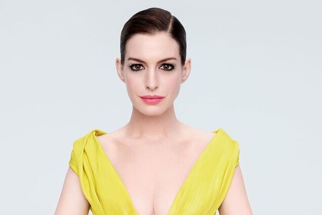 Как постарела Энн Хэтэуэй: свежее фото звезды без макияжа