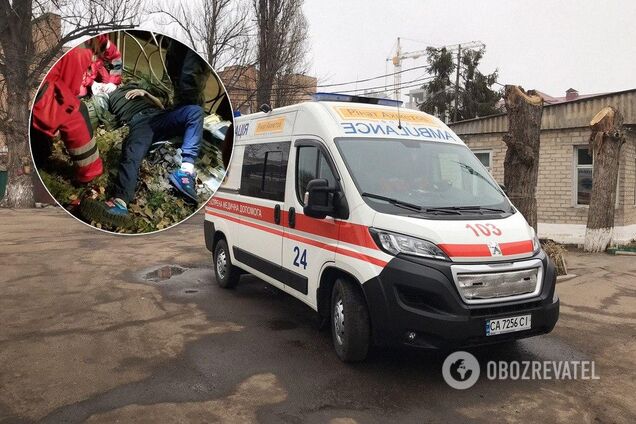 Скандал с мужчиной в позе эмбриона в Черкассах получил развязку. Фото, видео