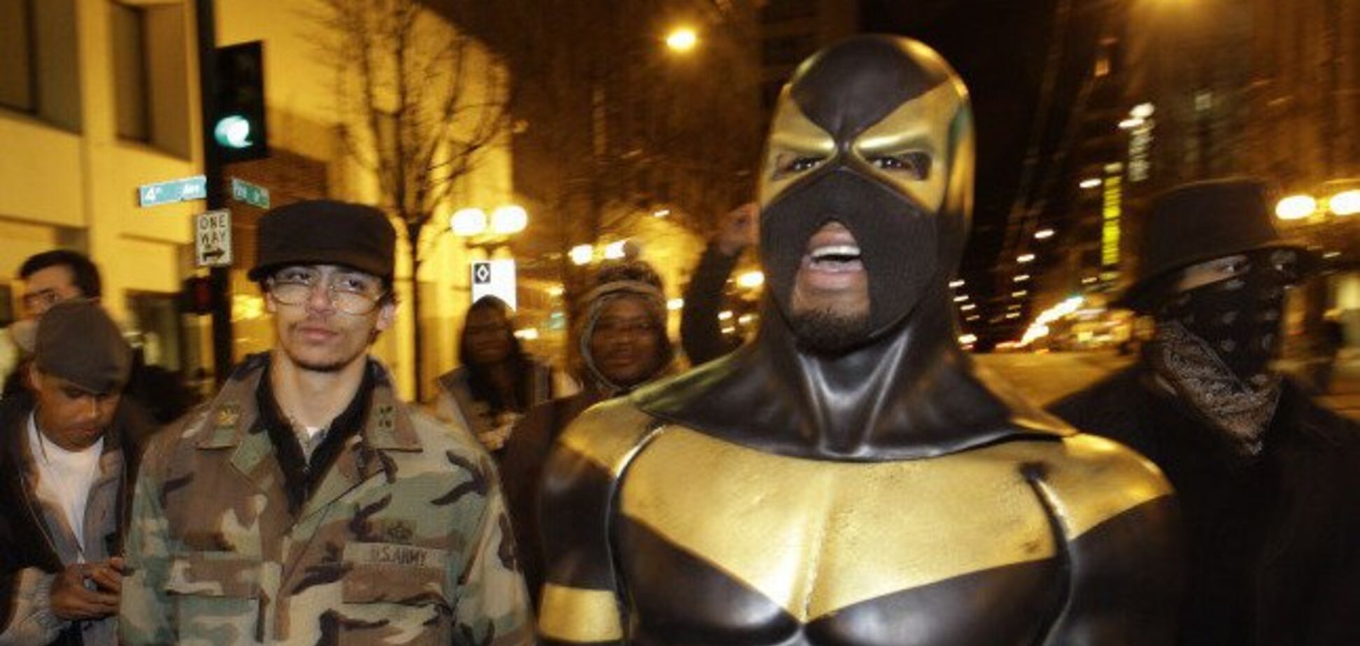 Феникс Джонс