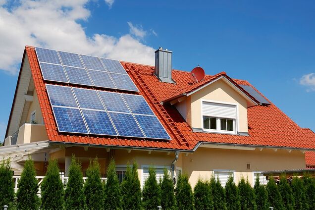 Заработок на солнечных панелях в Украине: озвучены самые популярные варианты
