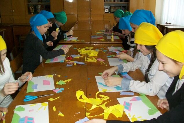 Мальчики и девочки – отдельно: в Украине пожаловались на ''советские'' уроки трудового обучения