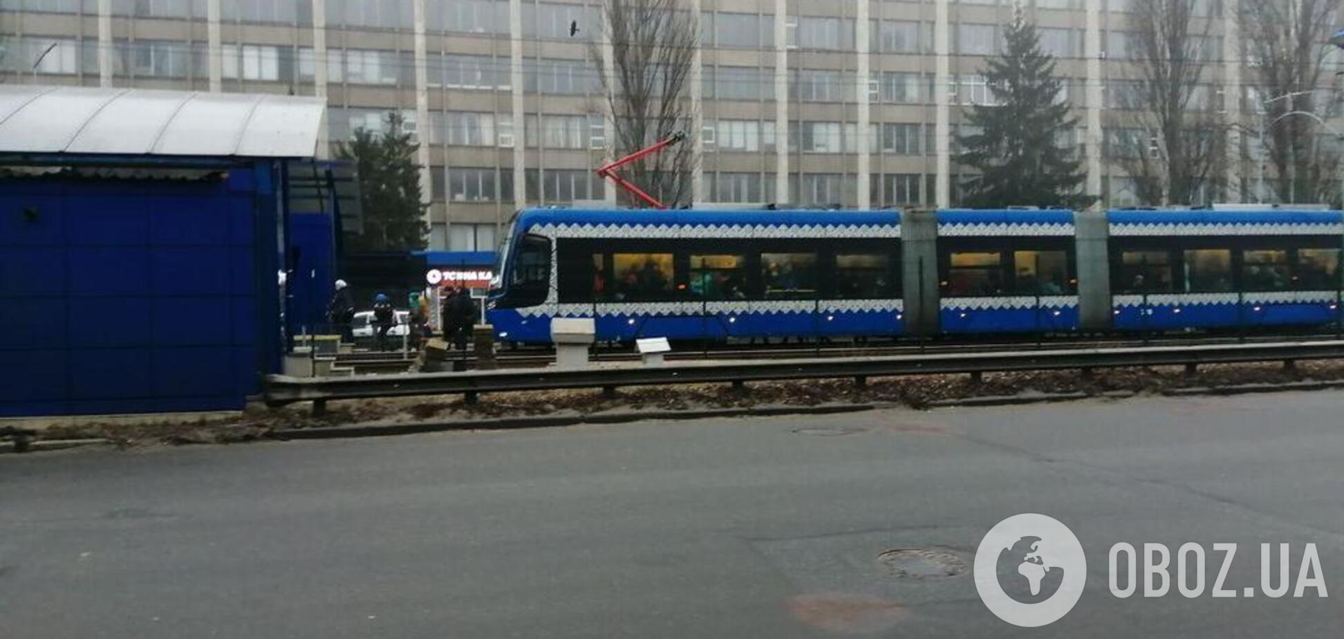 У Києві у годину пік зупинилися трамваї