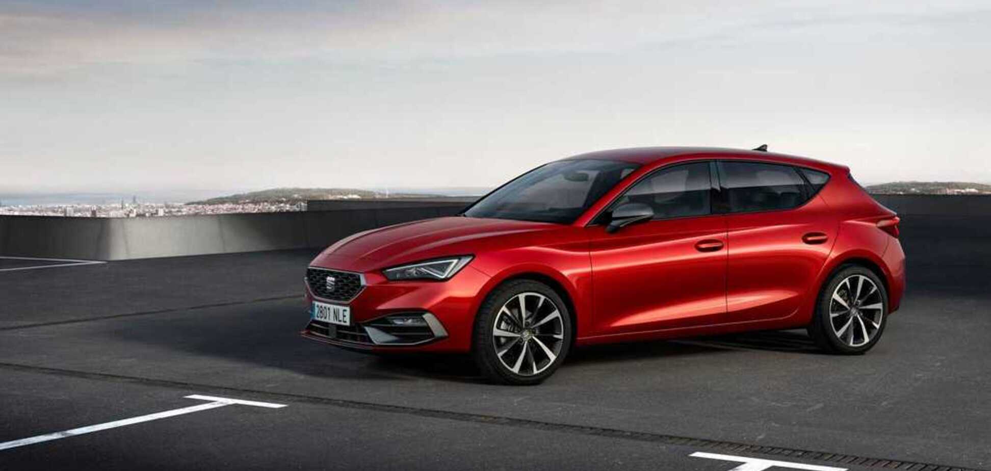 Seat Leon 2020 поехал одновременно на электричестве и газе