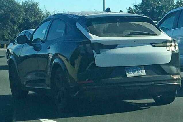 Красавец: электрический кроссовер Ford заметили на дорогах