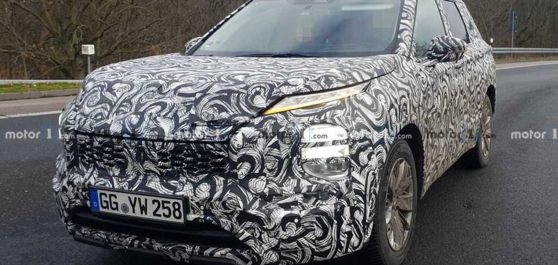 Mitsubishi Outlander 2021: компания готовит новое поколение кроссовера