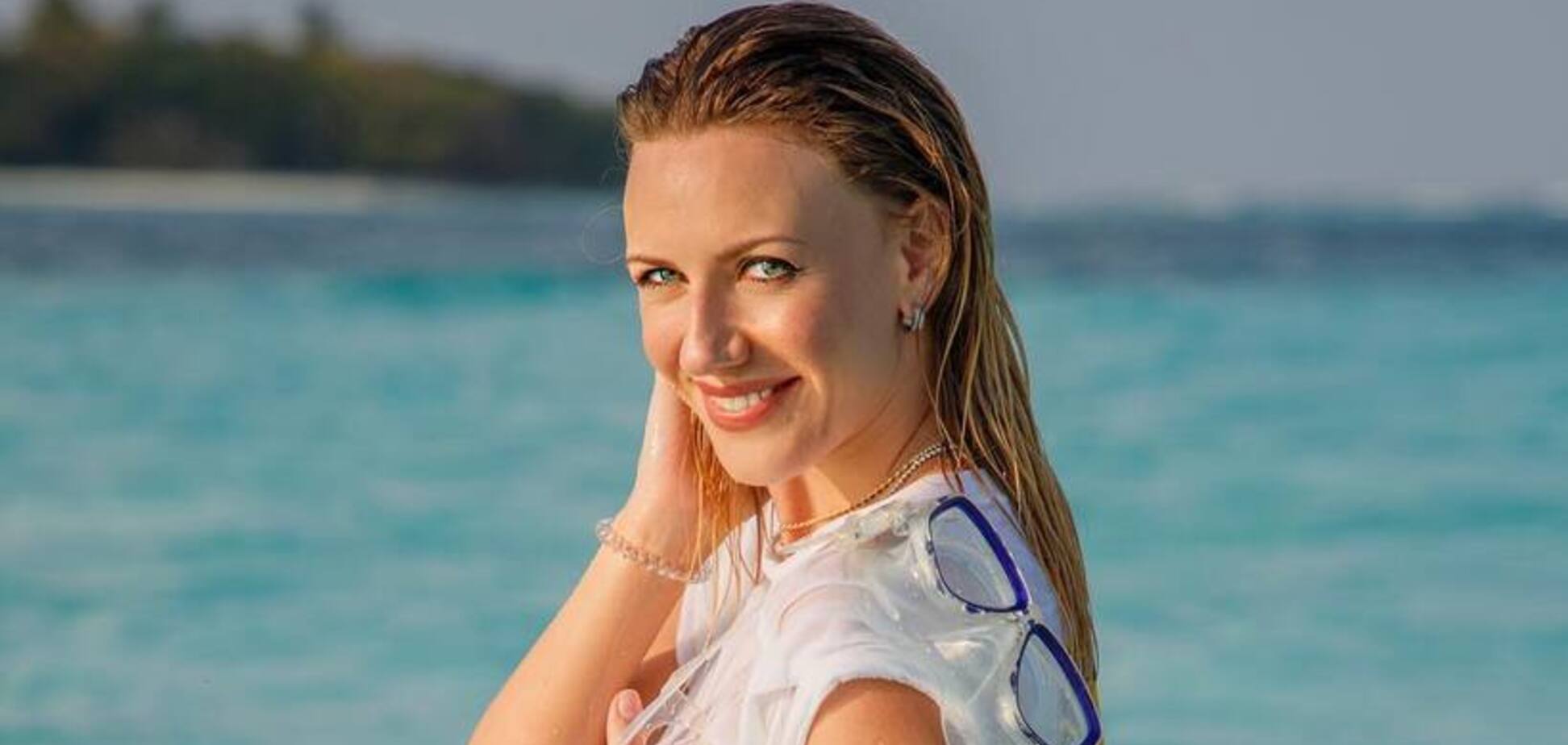 'Ах, какая сексуальная': Никитюк восхитила сеть пикантным фото в бикини