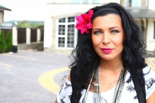 Что случилось с певицей Ёлкой и почему фанаты в шоке