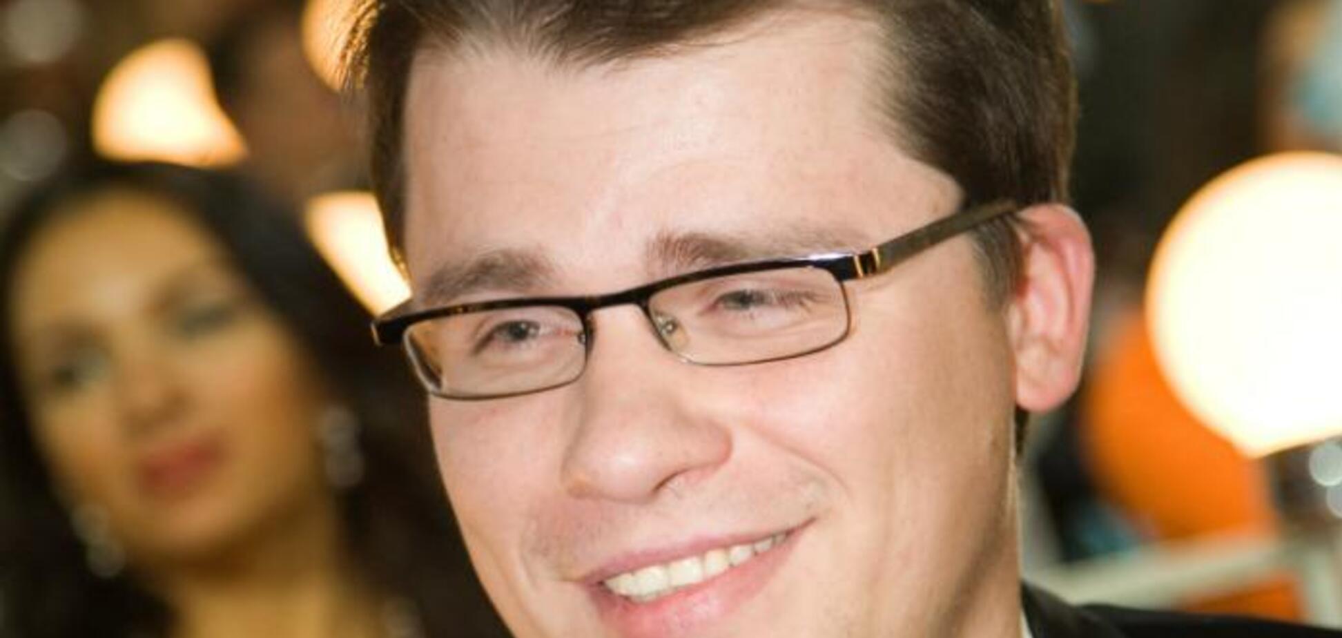 'Пойду навалю кучу': Гарик Харламов в Comedy Club разнес современный менеджмент