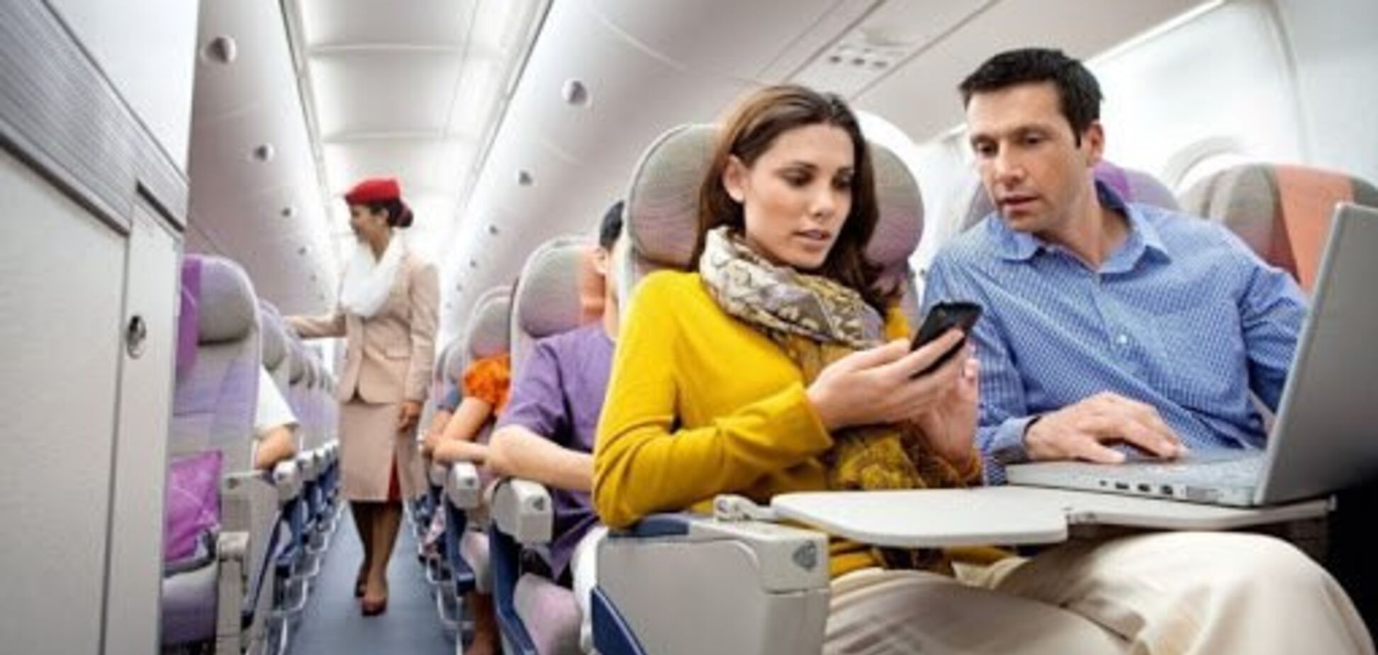 Это опасно: названы вещи, которые никогда не стоит делать в самолете