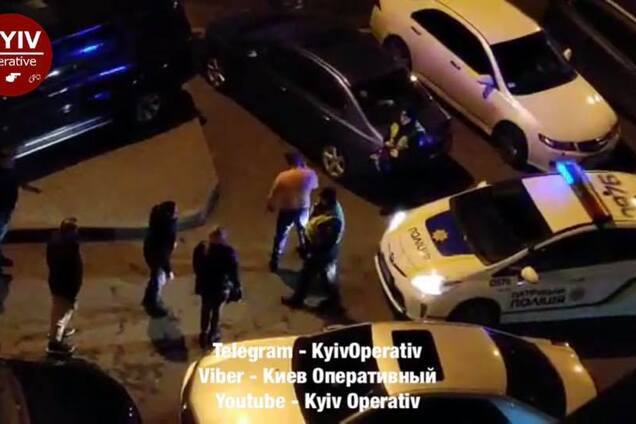 В Киеве пьяный неадекват устроил переполох