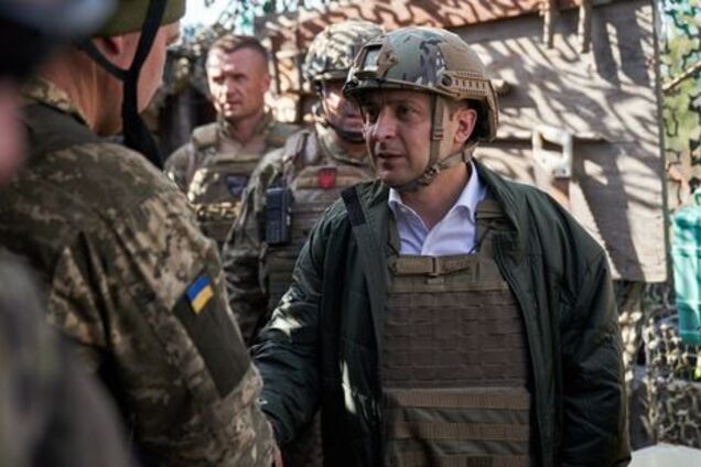 'Фото каждый раз выставлял сам!' Зеленскому напомнили хронологию его жестких проколов из-за Донбасса