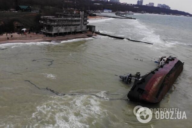 Затонувший в Одессе танкер причастен к схемам Януковича