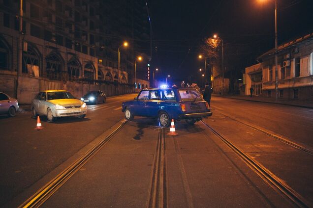 В центре Днепра столкнулись два авто. Фото жесткого ДТП
