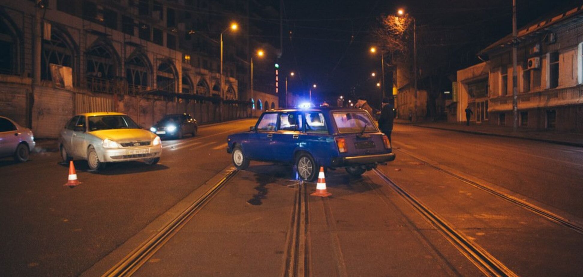 В центре Днепра столкнулись два авто. Фото жесткого ДТП