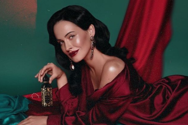 Астафьева показала пикантные фото в купальнике с отпуска