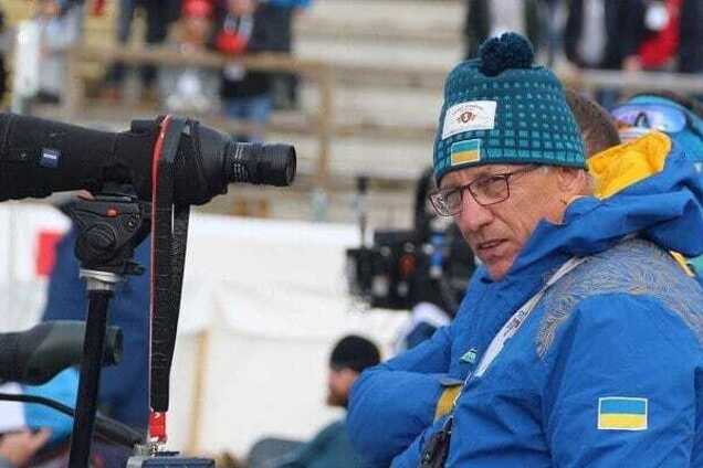 Старшего тренера сборной Украины по биатлону 'выбросили' в сугроб – видеофакт