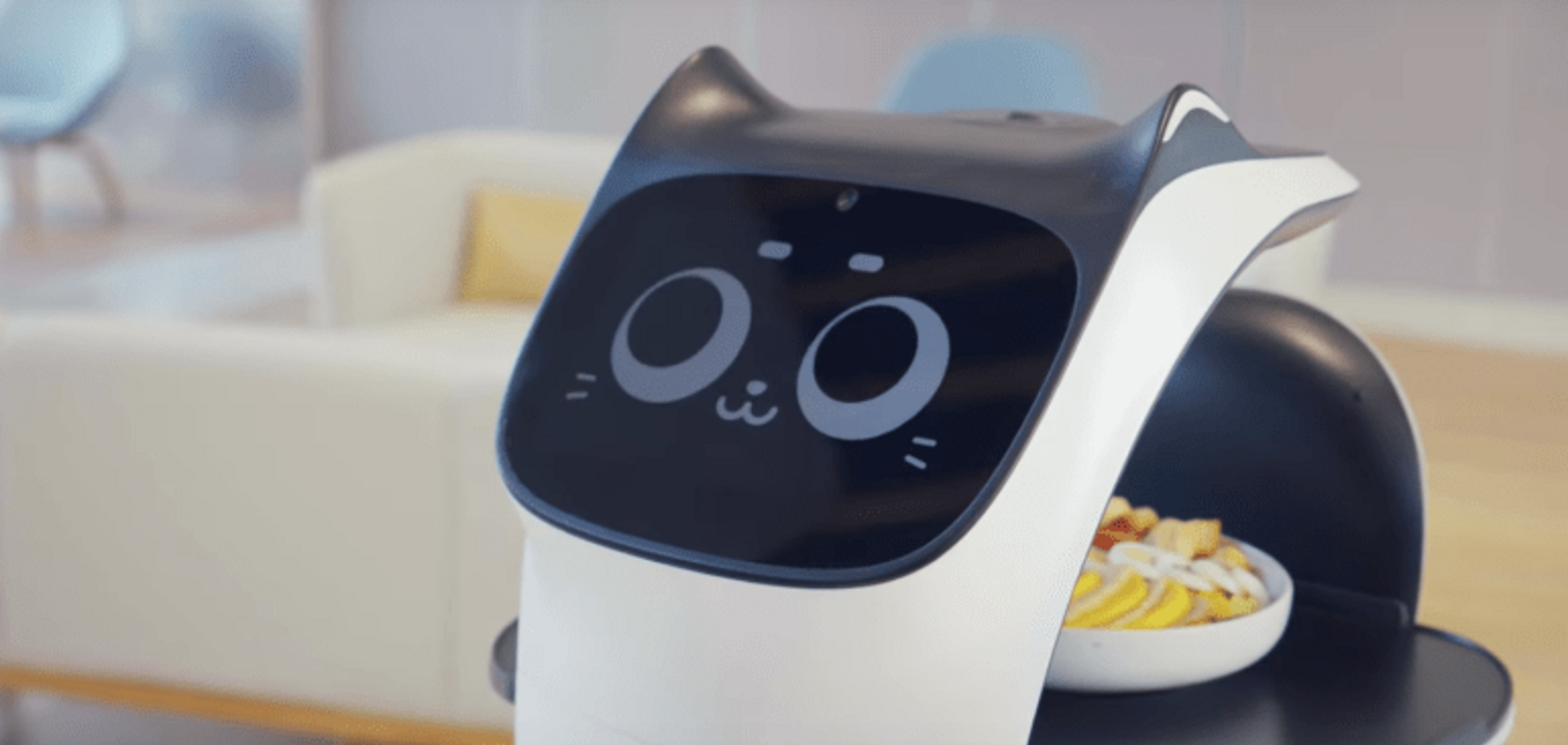 Китайці придумали роботизованого кота-офіціанта: фото й відео