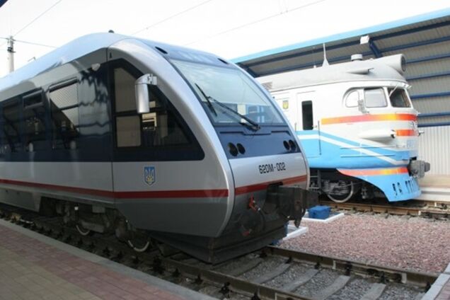 Популярний напрям: на батьківщину Зеленського запустили більше поїздів