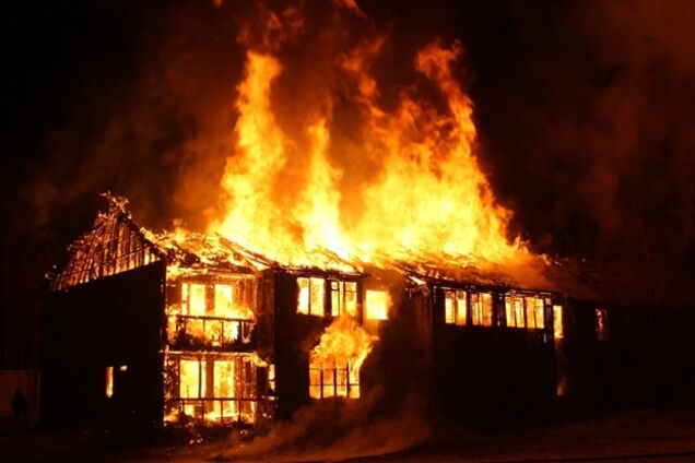 Смертельный пожар под Одессой тушили несколько часов