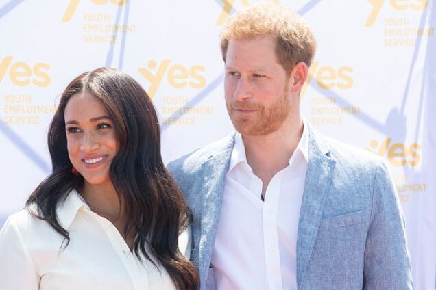 Принц Гаррі й Меган Маркл вирішили піти з королівської сім'ї: чим загрожує