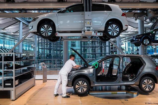 Німецький автопром відкотився на 22 роки назад: чому це відбулося