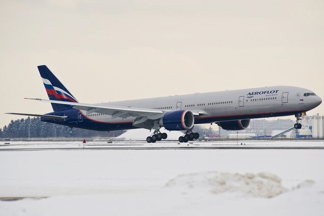 У 'Шереметьєво' екстрено приземлився Boeing 777